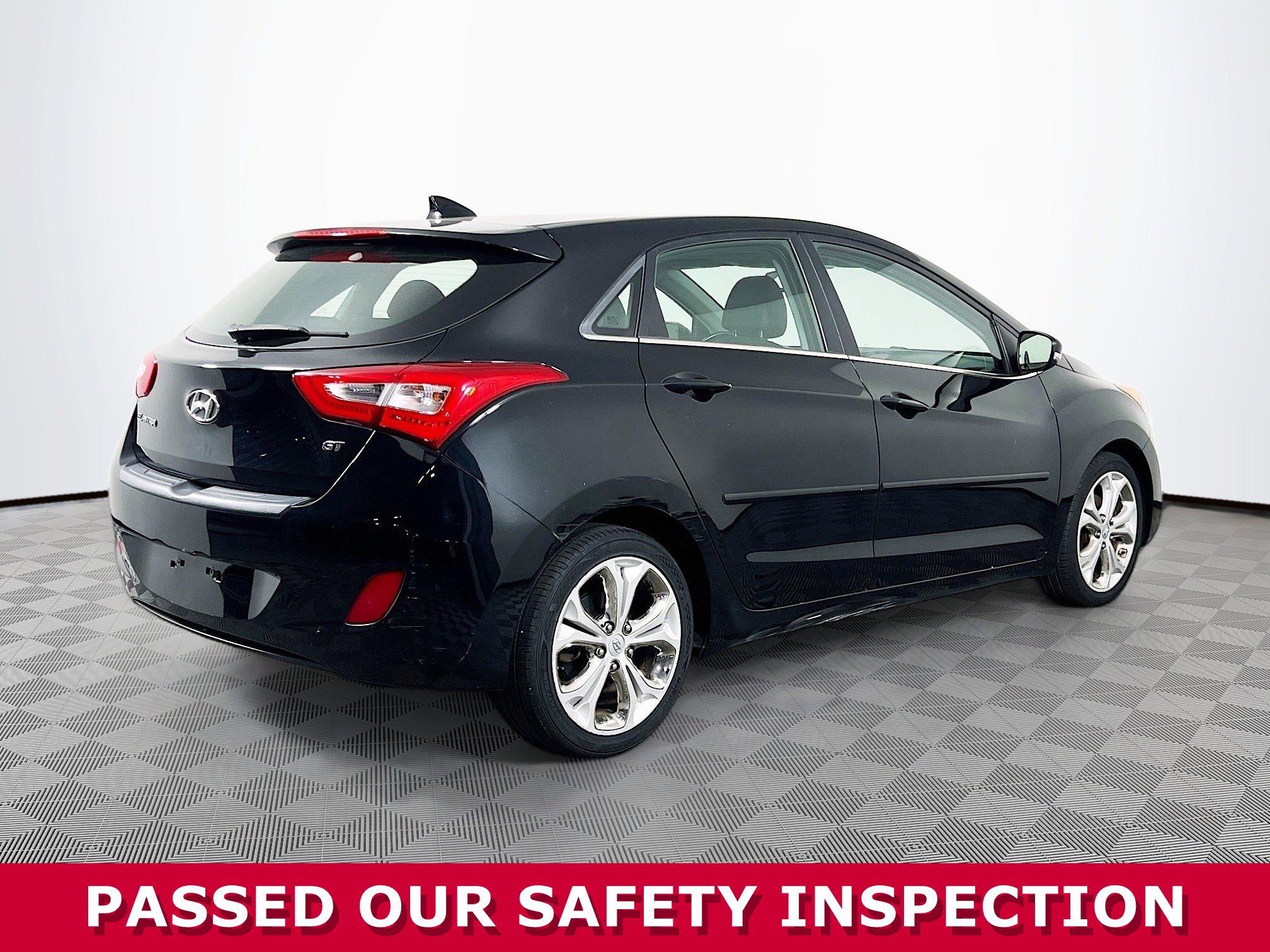 Used 2014 Hyundai Elantra GT w/ Option Group 03 image 29