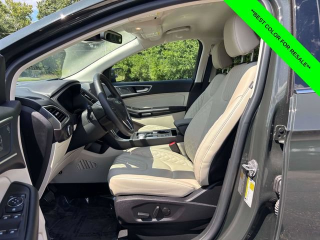Used 2024 Ford Edge Titanium AWD/4WD image 3
