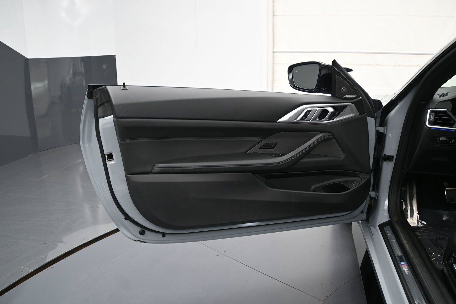 Used 2023 BMW M4 xDrive Competition AWD/4WD image 10