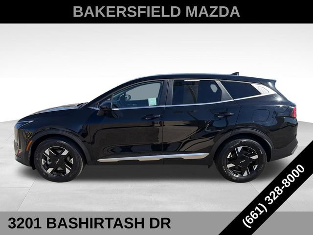Used 2026 Kia Sportage LX FWD image 2