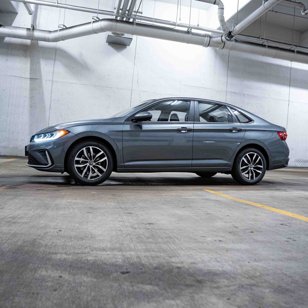 New 2026 Volkswagen Jetta SE FWD image 3