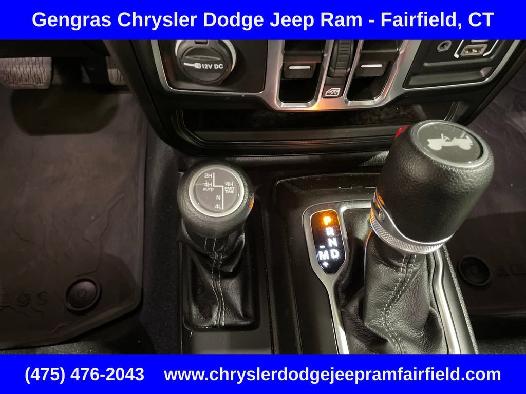 Used 2024 Jeep Wrangler Unlimited w/ Convenience Group AWD/4WD image 49