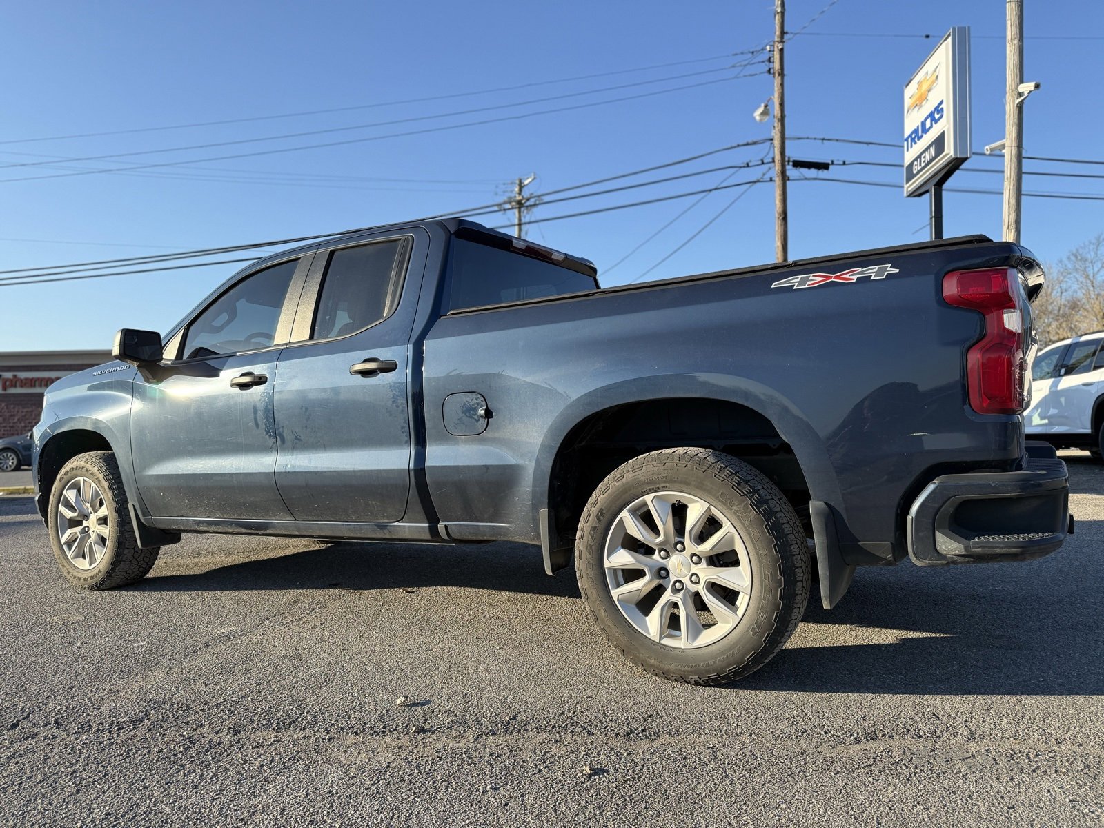 Used 2022 Chevrolet Silverado 1500 Custom image 4
