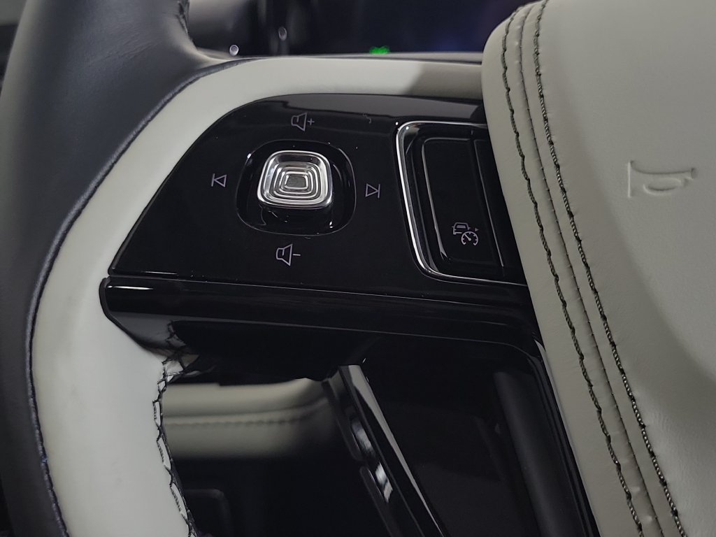 New 2027 Lincoln Aviator Reserve w/ Luxury Package RWD image 22