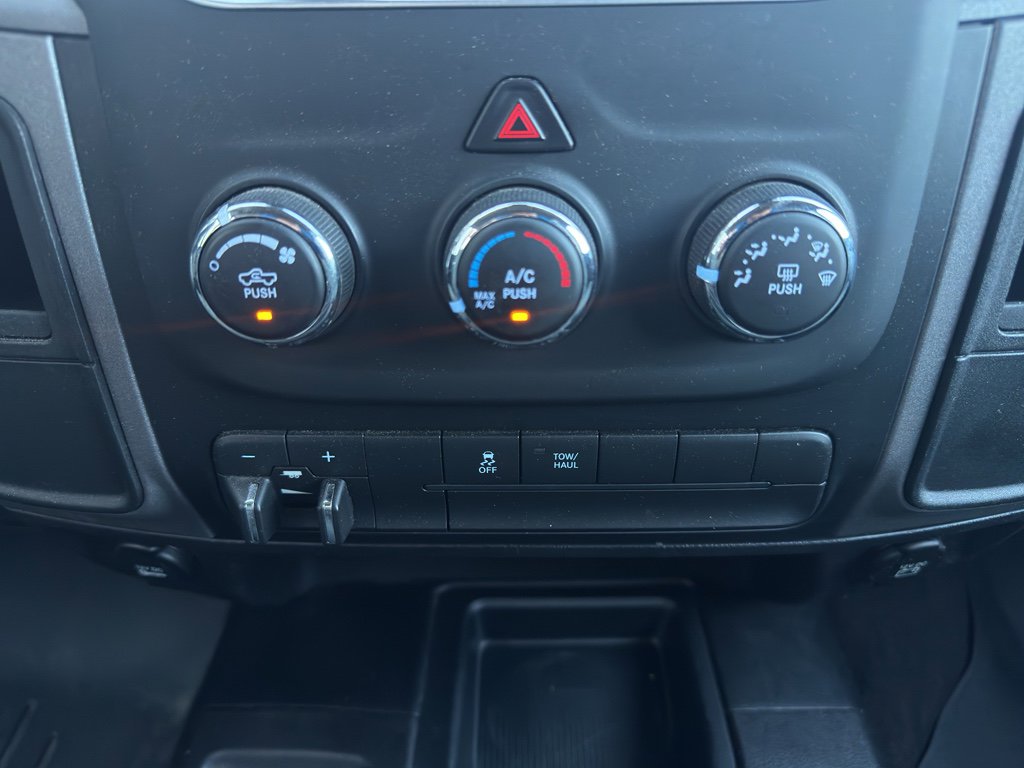 Used 2014 RAM 2500 Tradesman w/ Chrome Appearance Group image 16