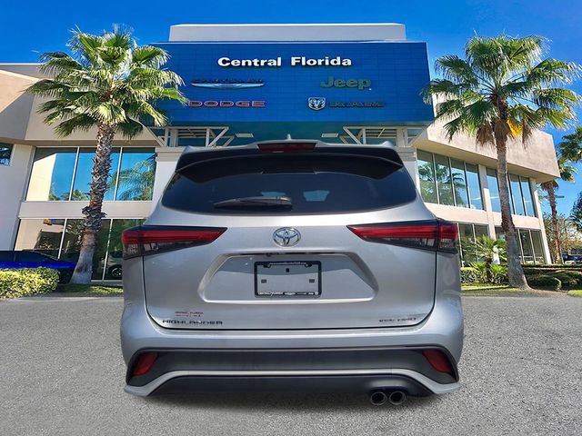 Used 2022 Toyota Highlander XSE image 6