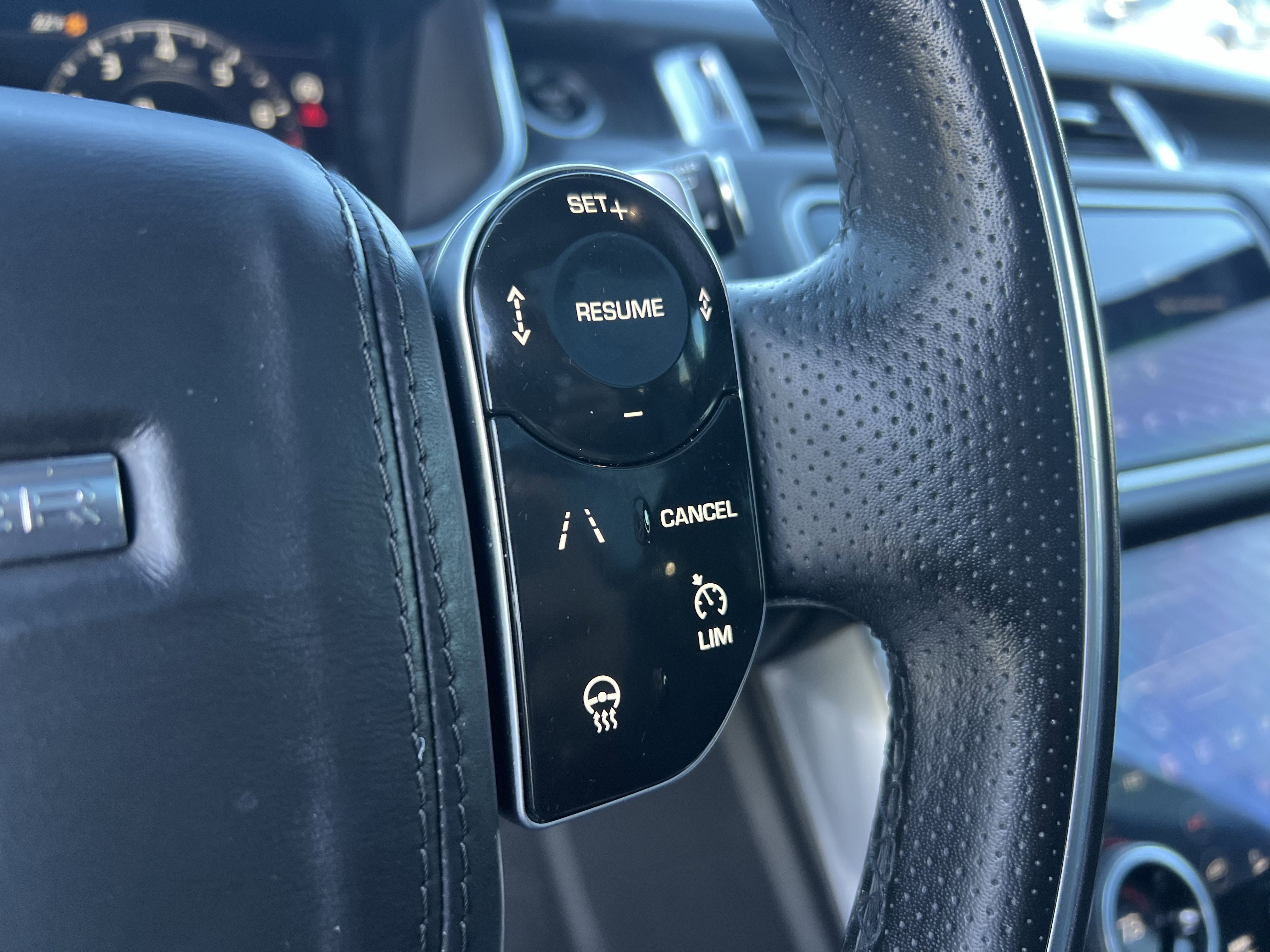 Used 2019 Land Rover Range Rover Sport HSE Dynamic image 21