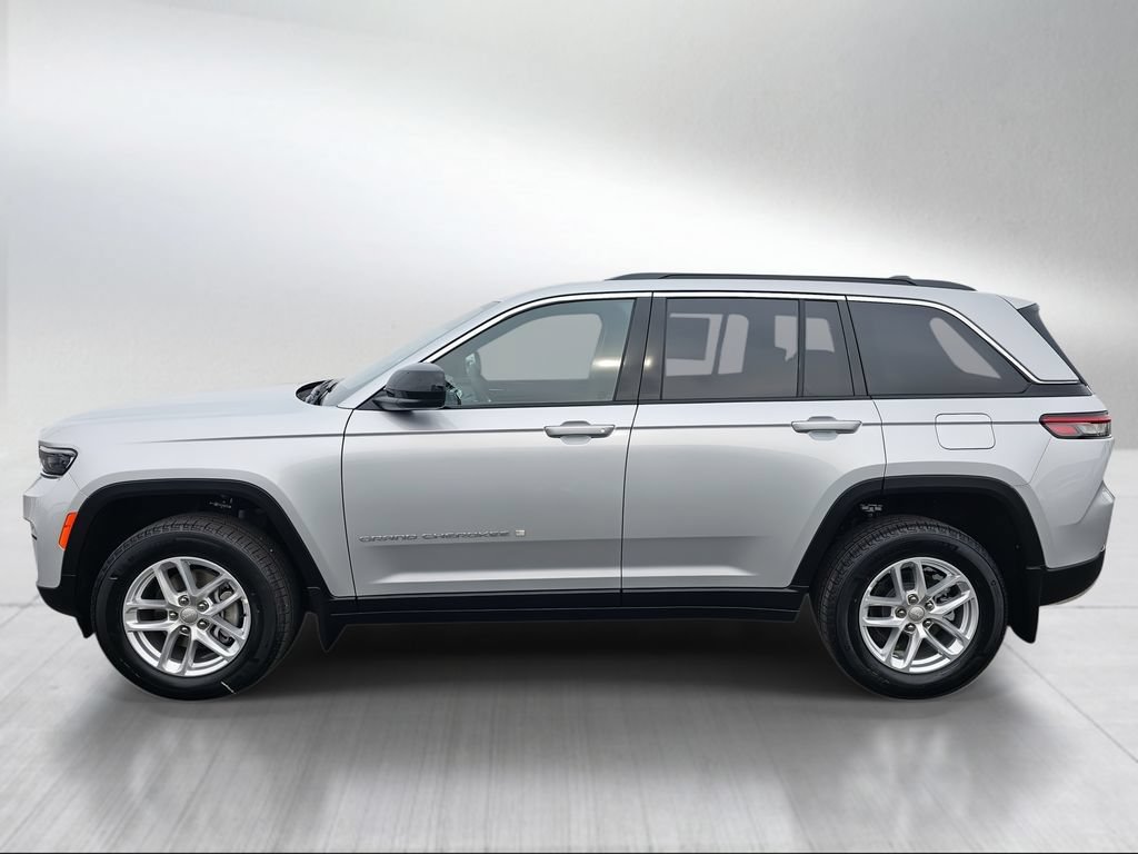 New 2025 Jeep Grand Cherokee Laredo X w/ Luxury Tech Group I AWD/4WD image 3