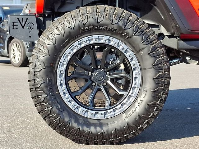 Used 2023 Jeep Gladiator Rubicon w/ LED Lighting Group AWD/4WD image 8