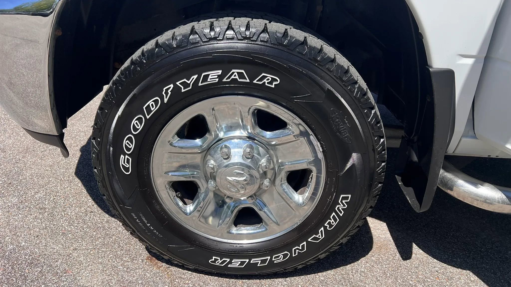Used 2018 RAM 2500 SLT w/ Protection Group AWD/4WD image 10