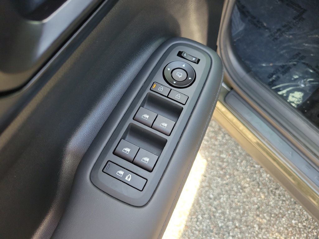 Used 2025 Hyundai Santa Fe Calligraphy FWD image 13
