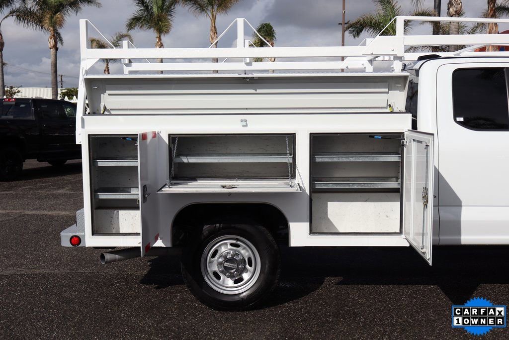 Used 2023 Ford F250 XL w/ Snow Plow/Camper Package image 11