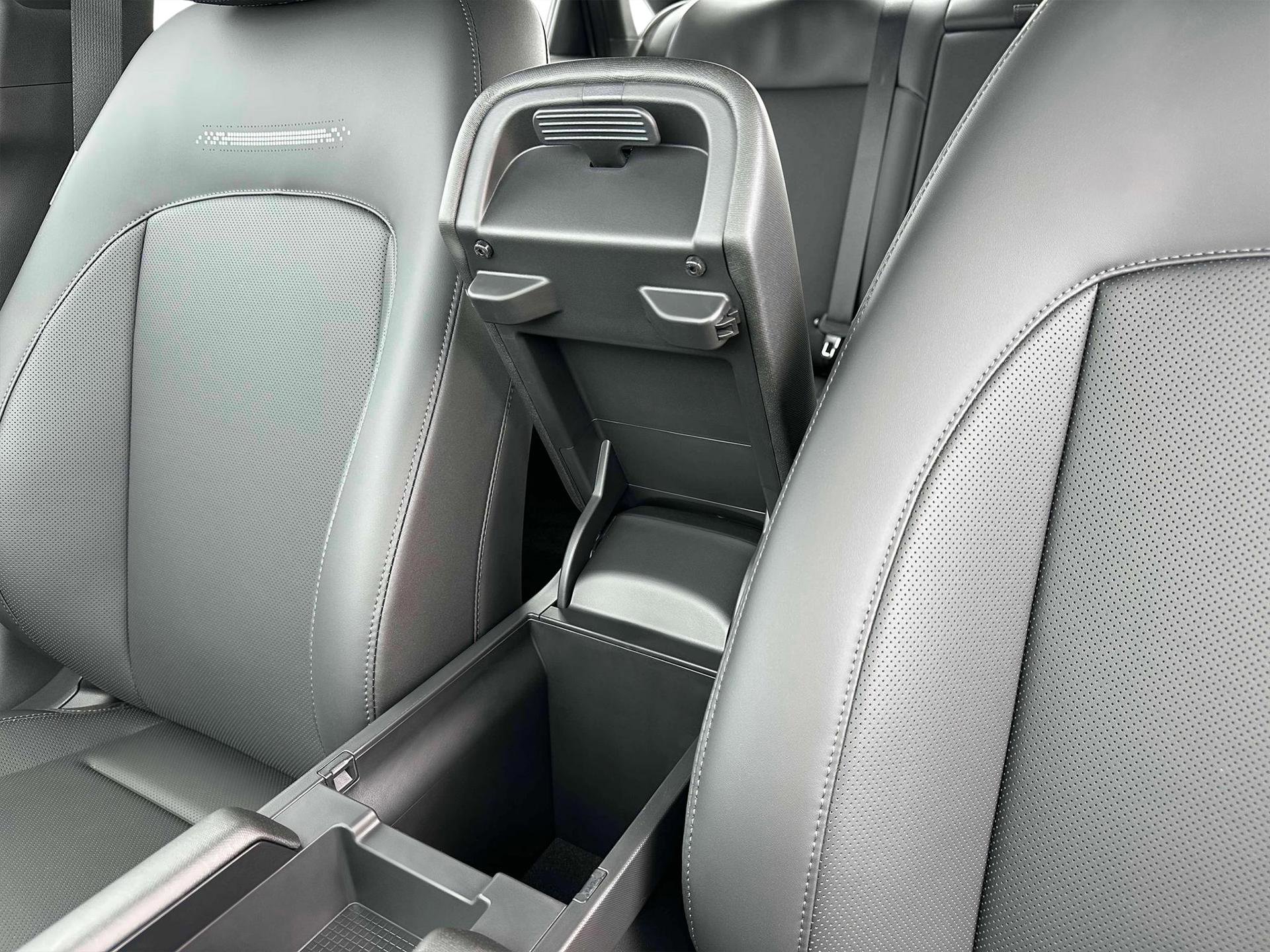 New 2025 Hyundai Ioniq 6 Limited image 18