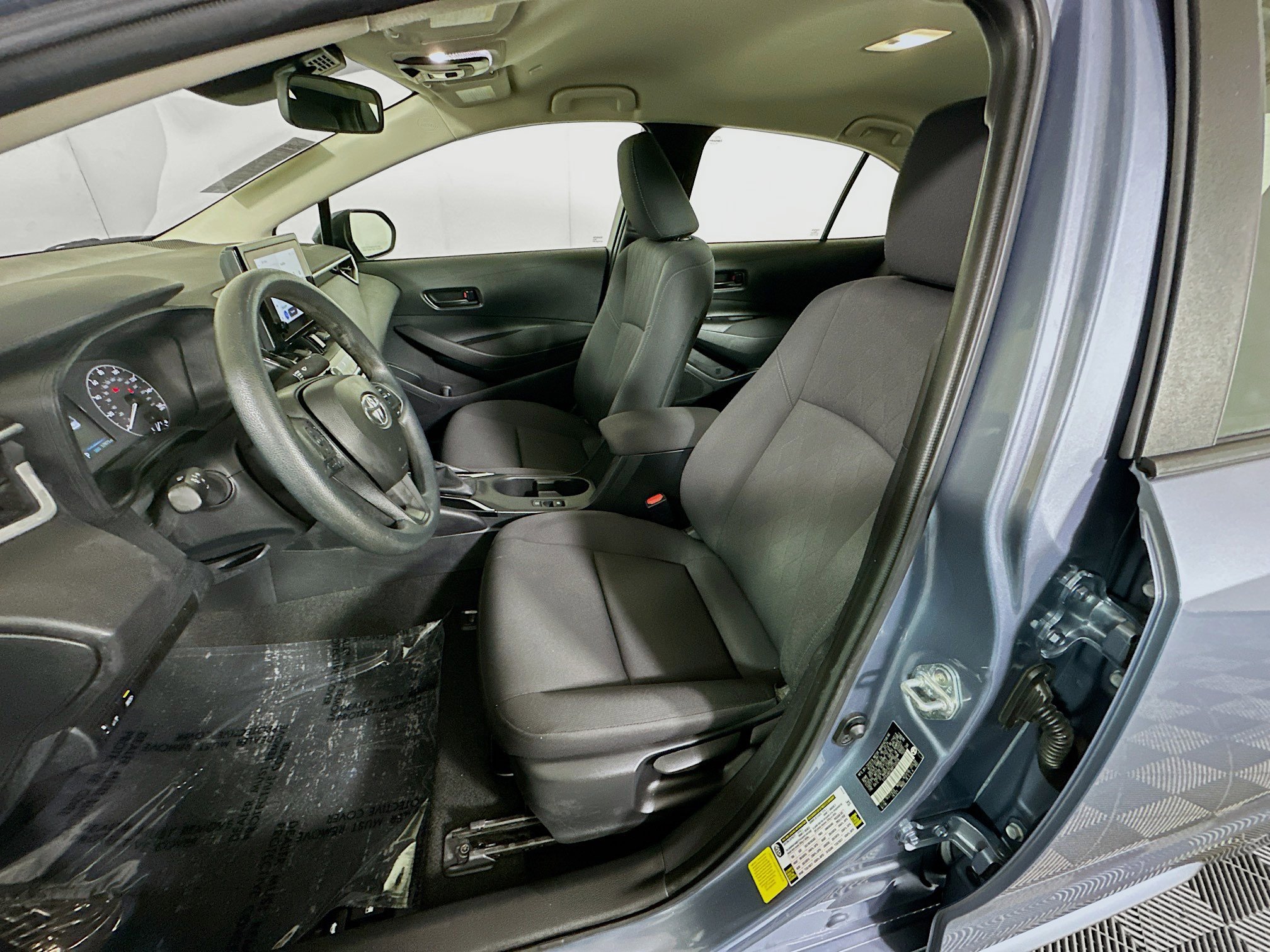 Used 2024 Toyota Corolla LE FWD image 12