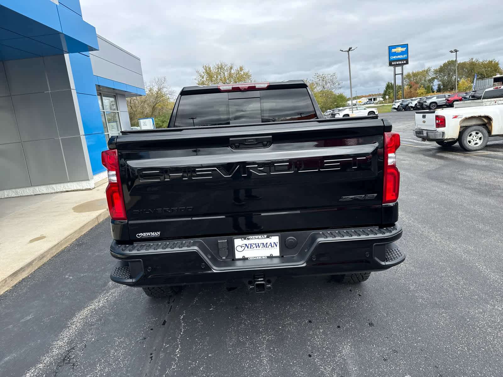 New 2026 Chevrolet Silverado 1500 ZR2 w/ Dark Appearance Package image 11