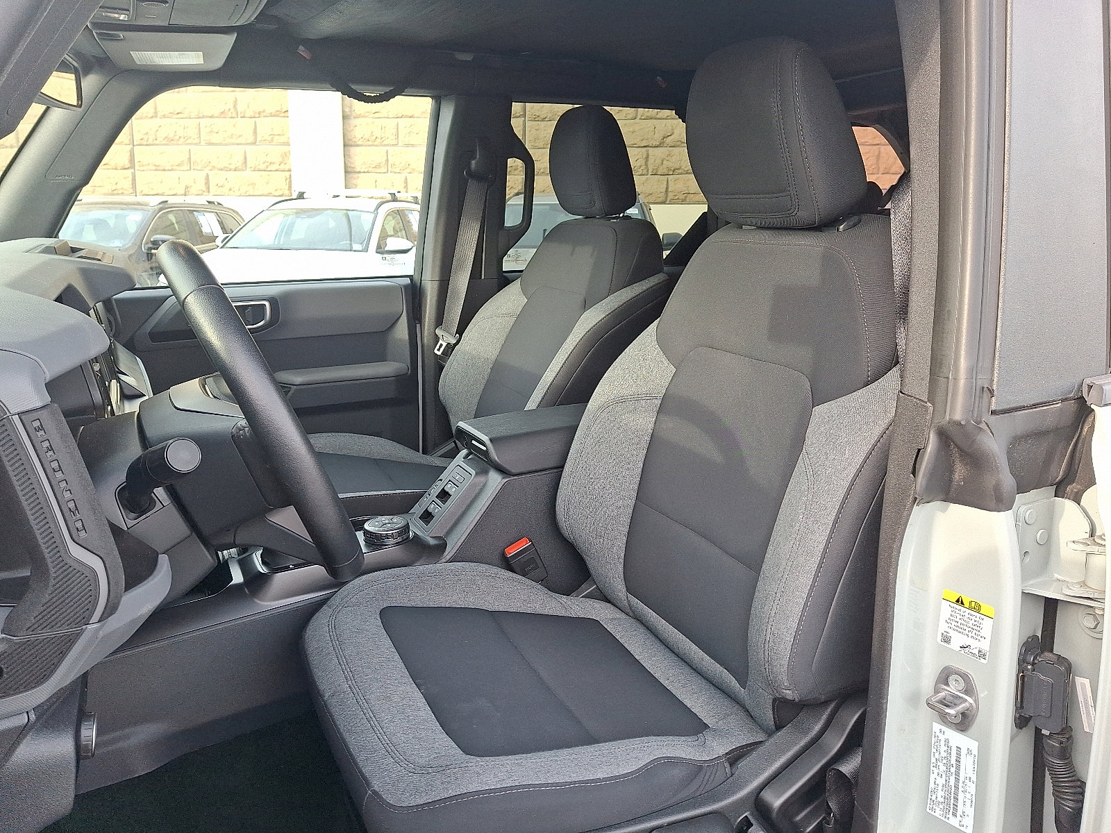 Used 2023 Ford Bronco Big Bend w/ Sasquatch Package image 13