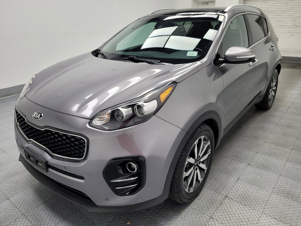 Used 2017 Kia Sportage EX w/ EX Technology Package FWD image 2