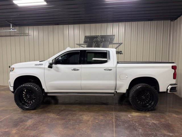 Used 2019 Chevrolet Silverado 1500 High Country w/ Technology Package AWD/4WD image 3