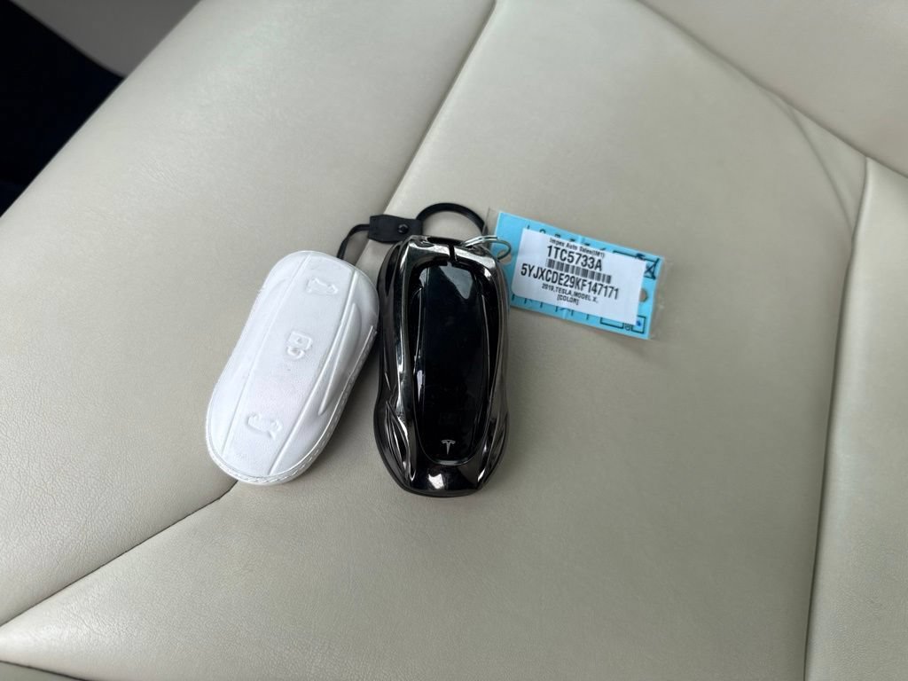 Used 2019 Tesla Model X 100D AWD/4WD image 39