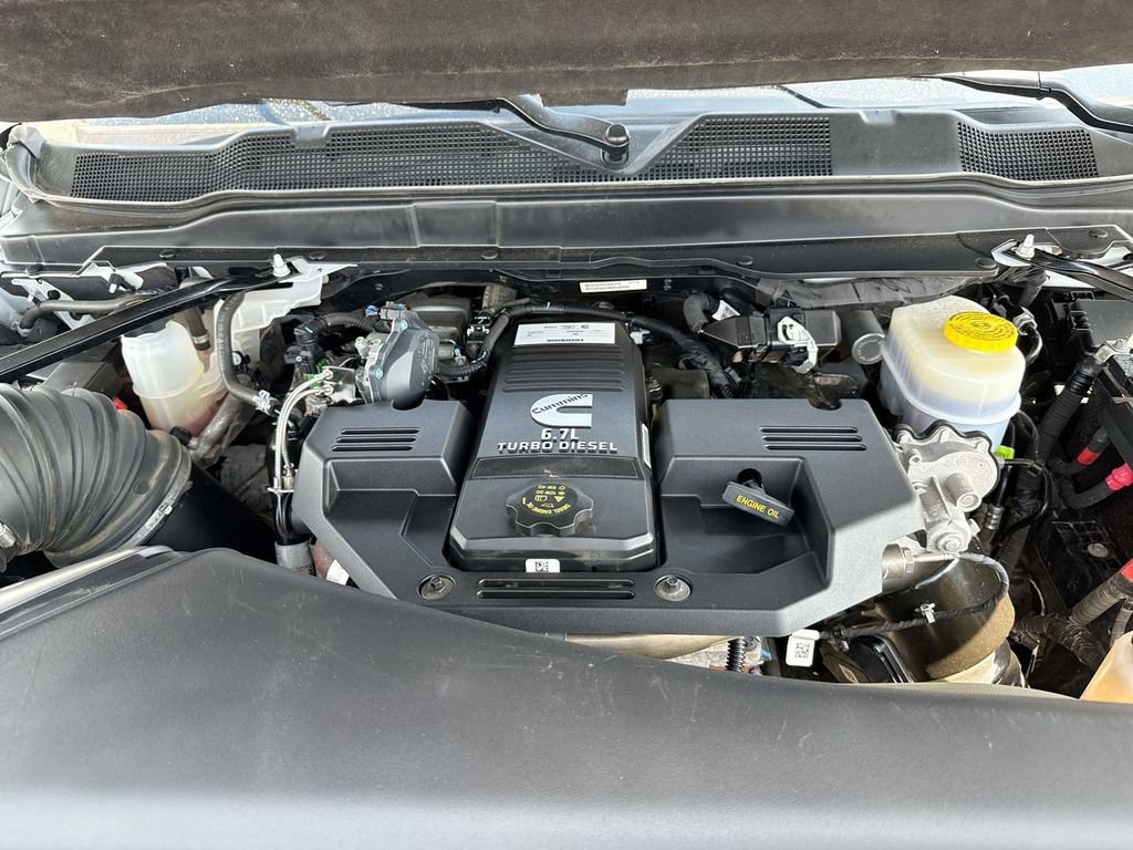 Used 2024 RAM 3500 Tradesman w/ Chrome Appearance Group AWD/4WD image 26