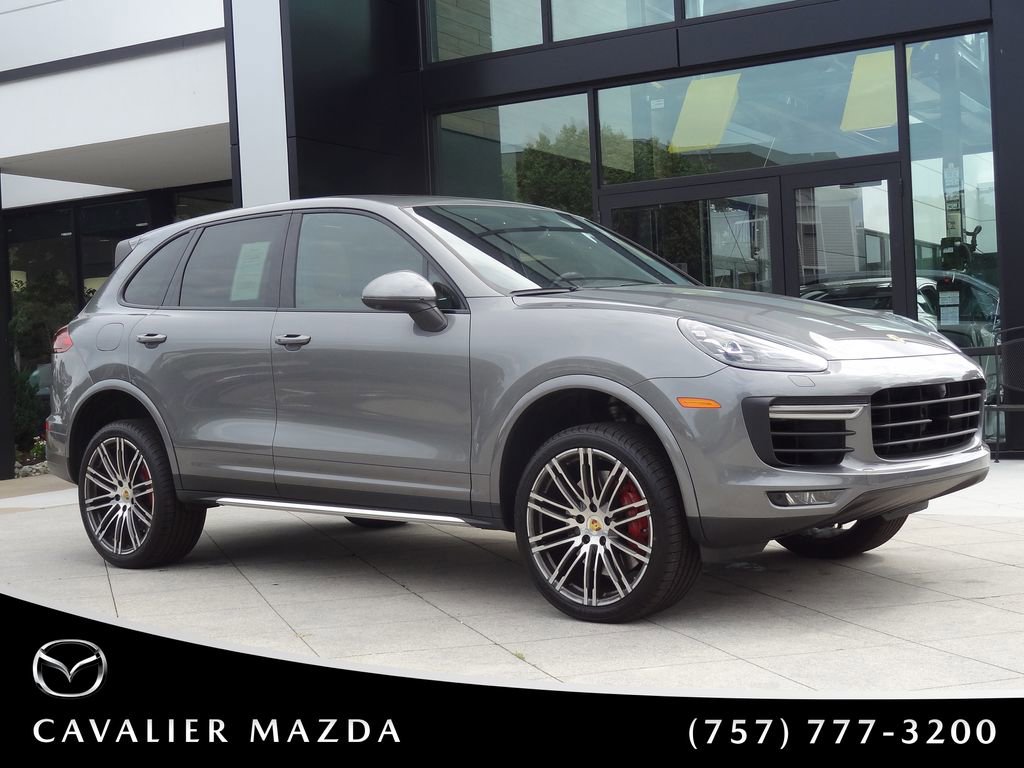 Used 2018 Porsche Cayenne AWD/4WD image 2