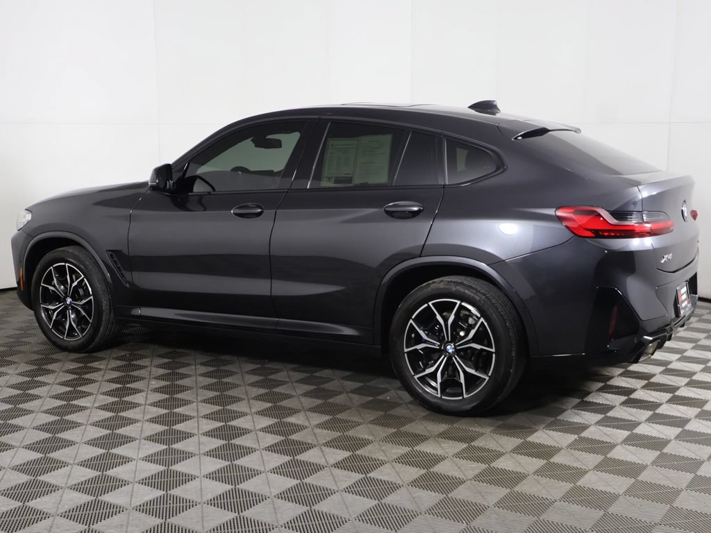 Used 2025 BMW X4 xDrive30i AWD/4WD image 16