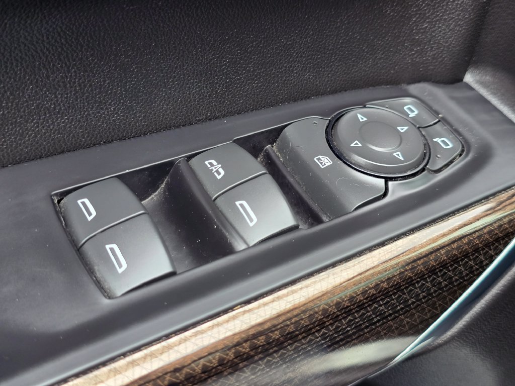 Used 2020 Chevrolet Silverado 1500 RST w/ All-Star Edition AWD/4WD image 19