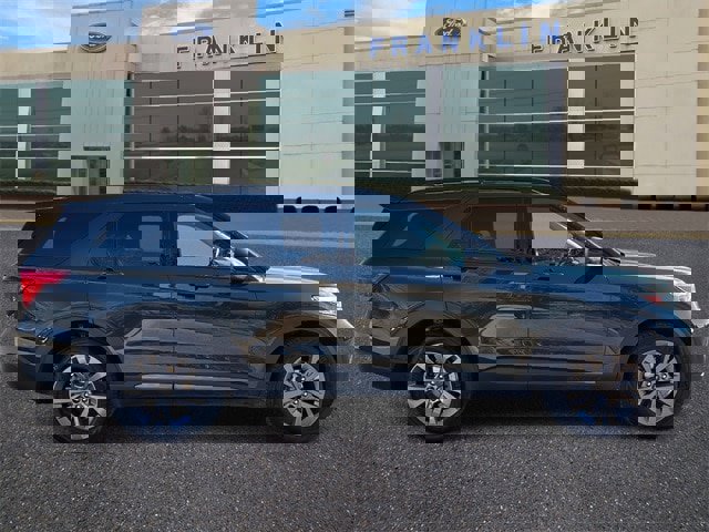 Certified 2023 Ford Explorer XLT w/ Equipment Group 202A image 8