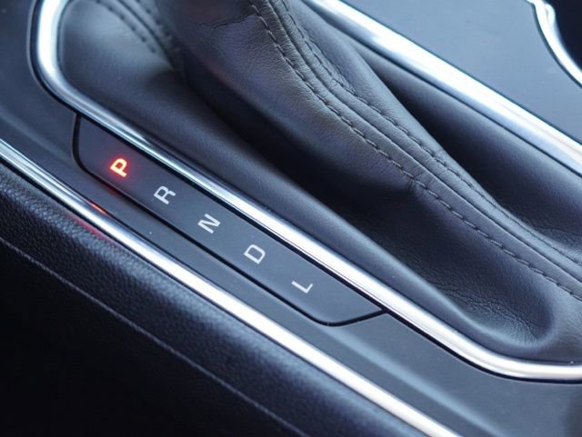 Used 2019 Chevrolet Traverse RS w/ LPO, Floor Liner Package FWD image 34