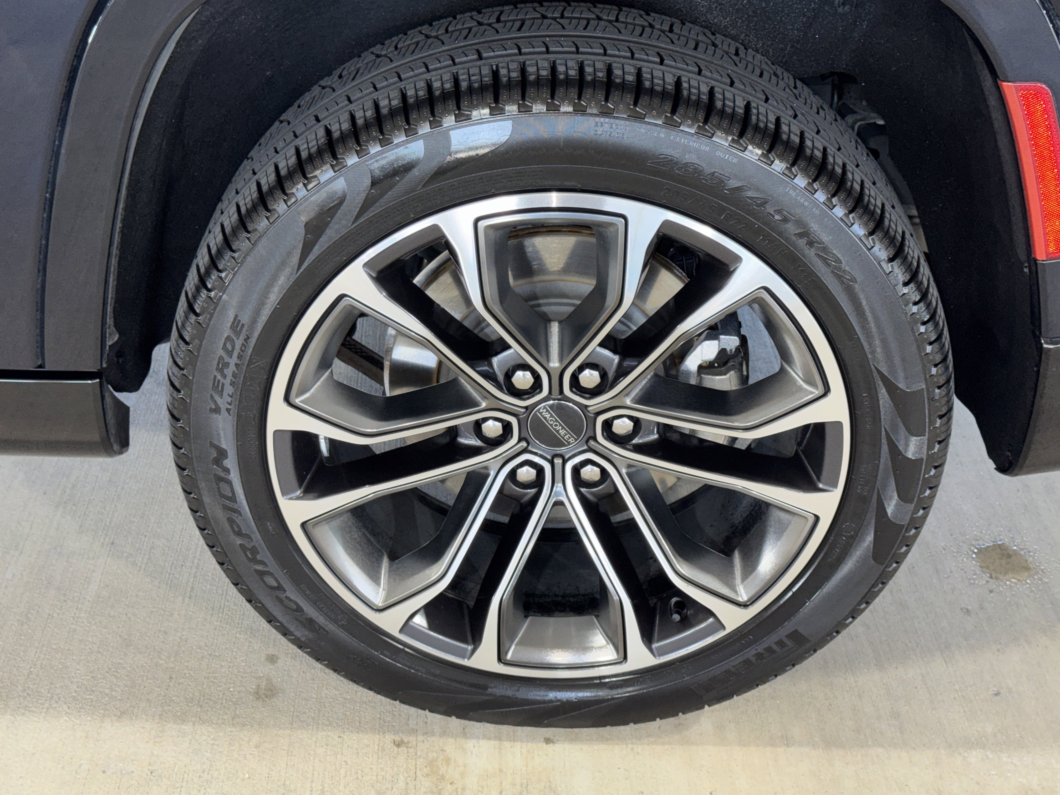 Used 2023 Jeep Grand Wagoneer Series III image 37