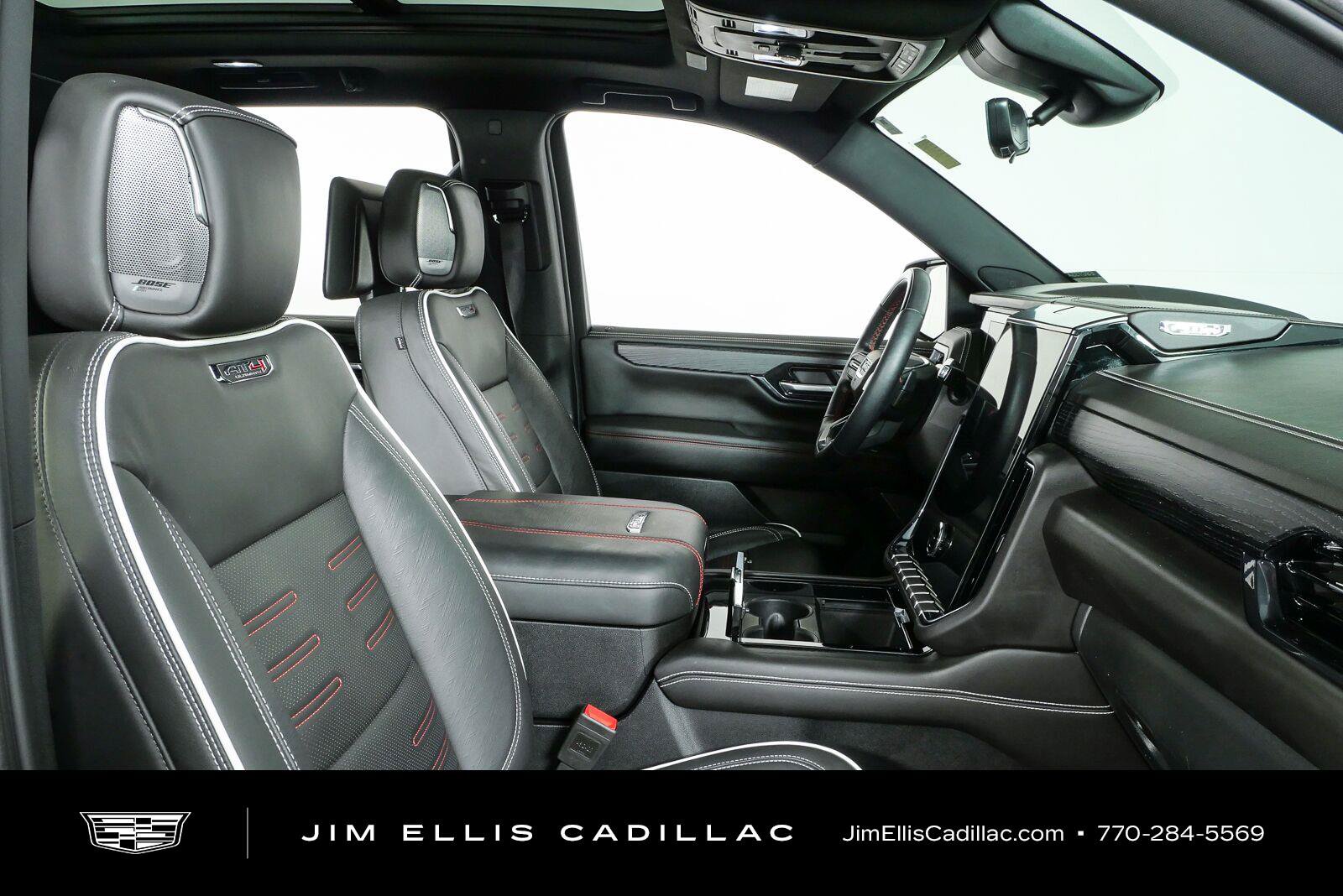 Used 2025 GMC Yukon AT4 Ultimate w/ LPO, Floor Liner Package AWD/4WD image 25