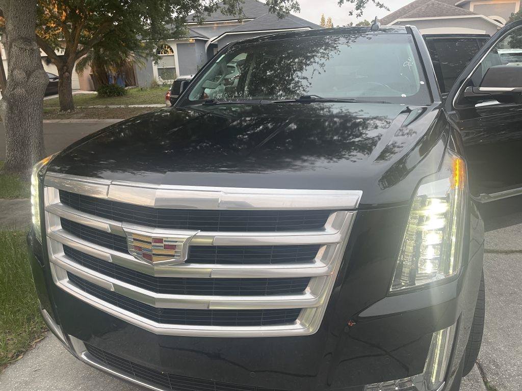 Used 2016 Cadillac Escalade ESV Luxury RWD image 2