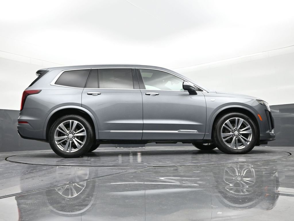 Certified 2022 Cadillac XT6 Premium Luxury image 25