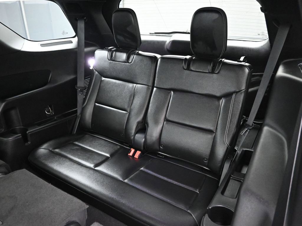 Used 2020 Ford Explorer ST w/ ST Street Pack image 27