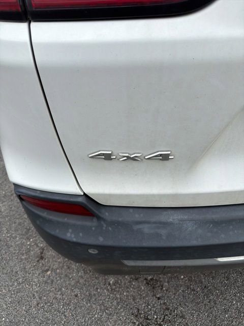 Used 2019 Jeep Cherokee Limited w/ Luxury Group AWD/4WD image 4