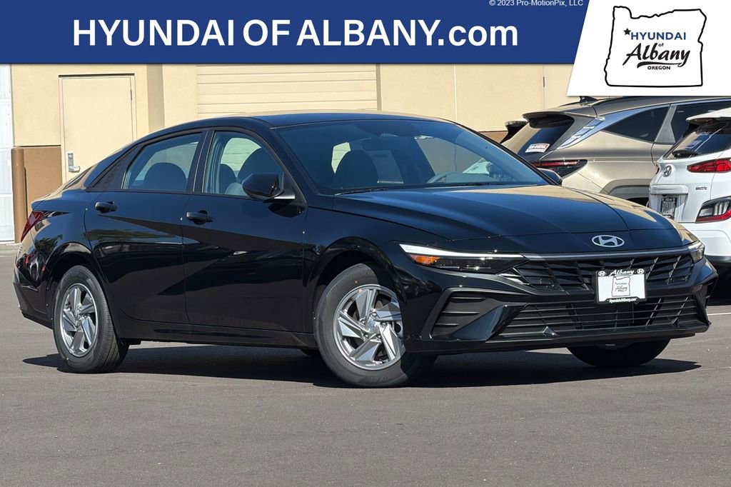 New 2026 Hyundai Elantra SE