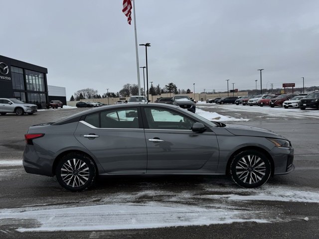 Used 2023 Nissan Altima 2.5 SV image 33