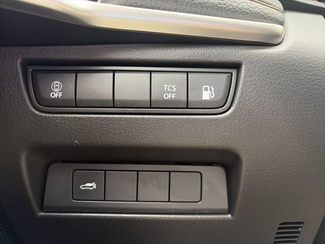 Certified 2024 MAZDA CX-90 Plug-In Hybrid w/ Preferred AWD/4WD image 18