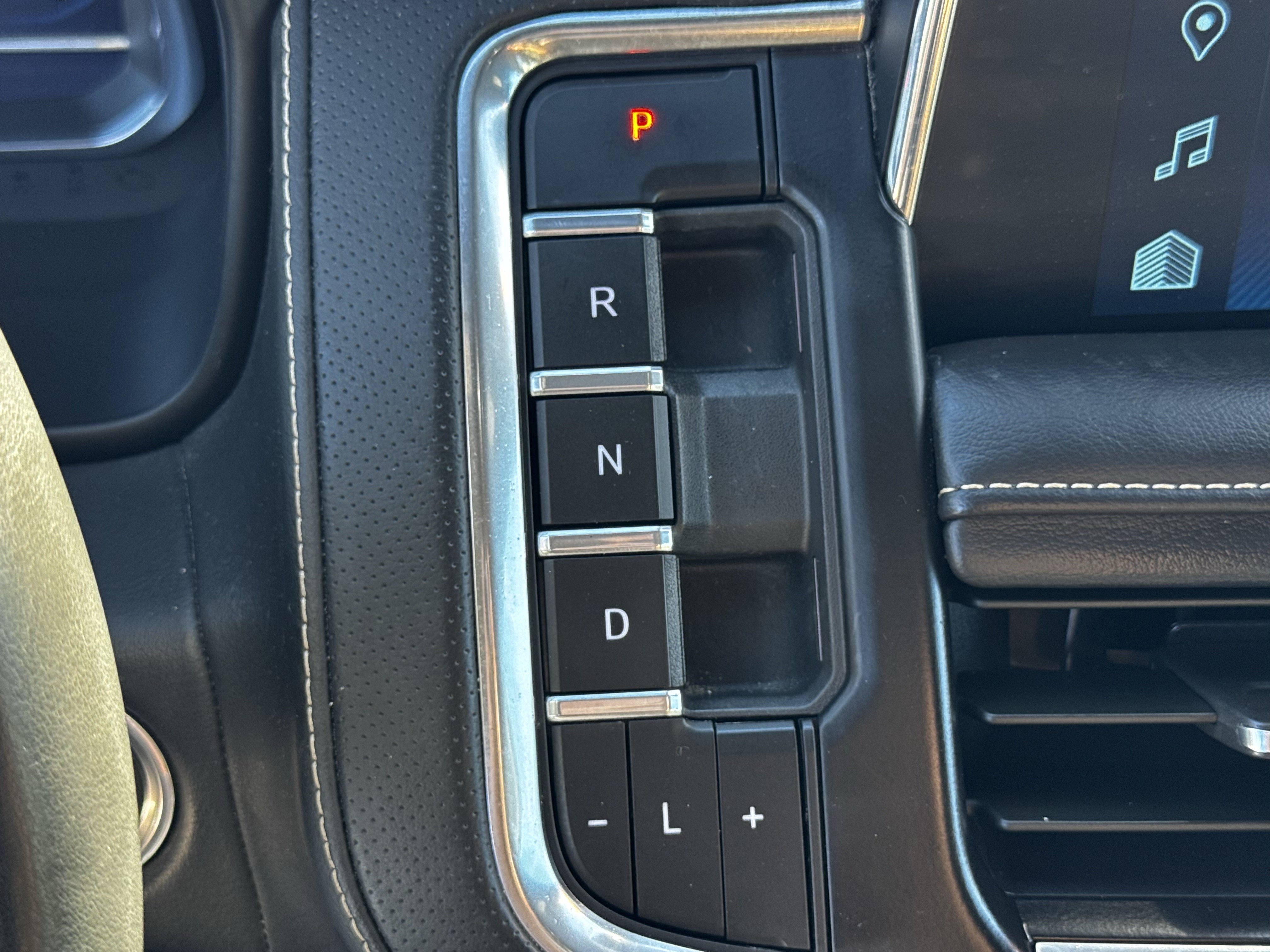 Used 2024 Chevrolet Tahoe Premier image 22