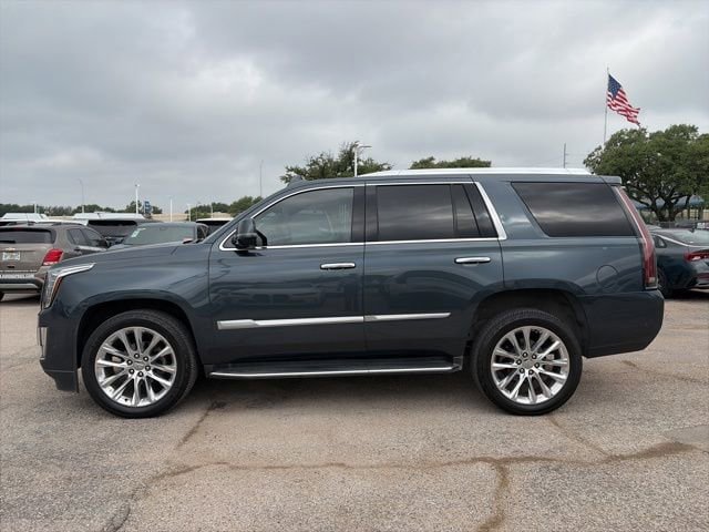 Used 2019 Cadillac Escalade Luxury RWD image 5