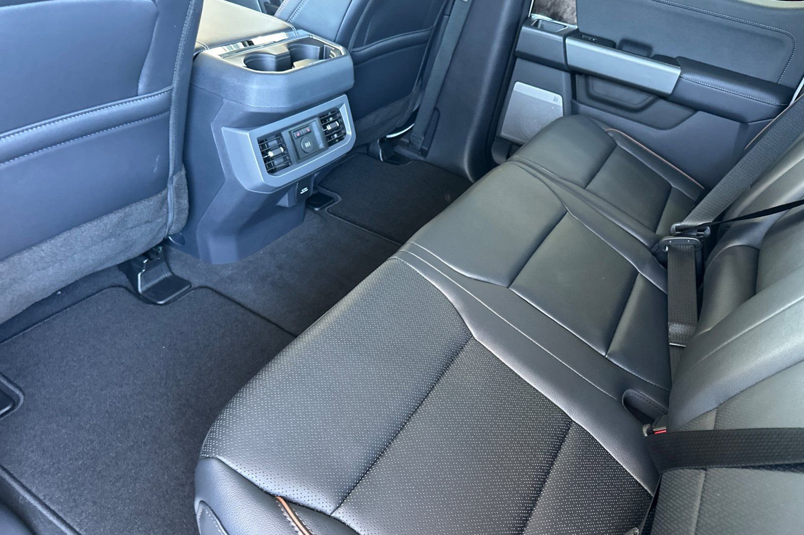 New 2026 Ford F250 Lariat w/ Lariat Ultimate Package AWD/4WD image 11