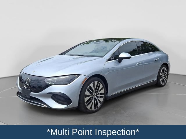 Used 2023 Mercedes-Benz EQE 500 4MATIC Sedan w/ Digital Light Package image 4