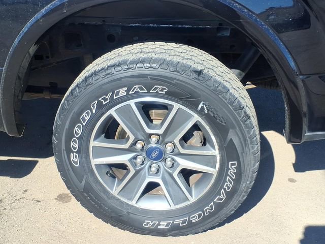 Used 2016 Ford F150 XLT w/ Equipment Group 302A Luxury image 7
