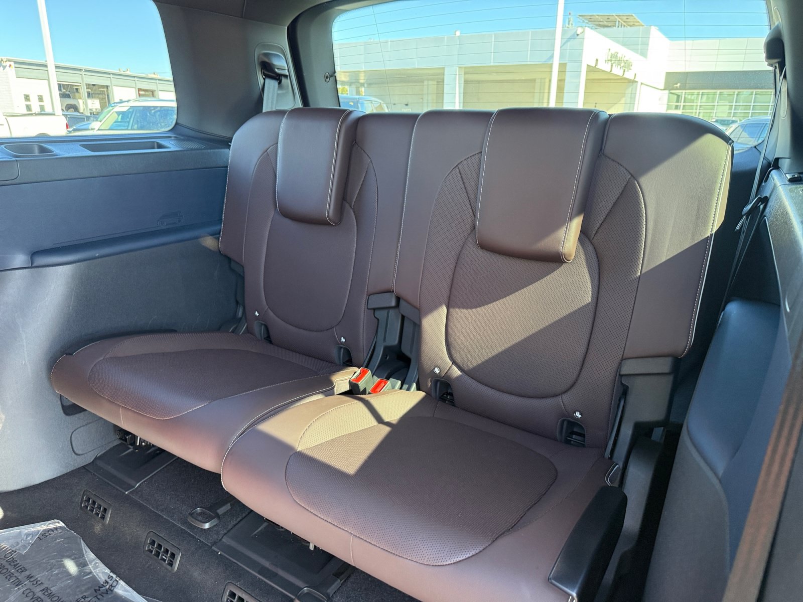 Certified 2025 Volkswagen ID. Buzz Pro S Plus AWD/4WD image 21