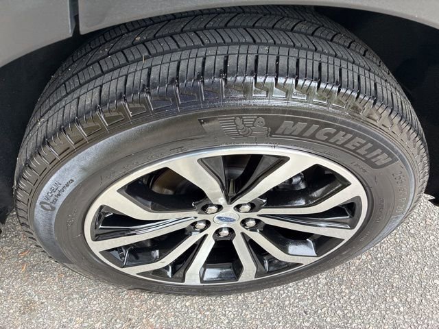 Used 2025 Ford Explorer ST-Line AWD/4WD image 12