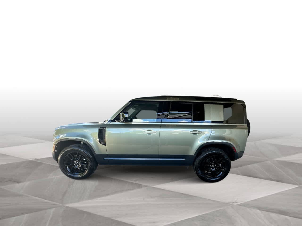 Used 2025 Land Rover Defender 110 S AWD/4WD image 5