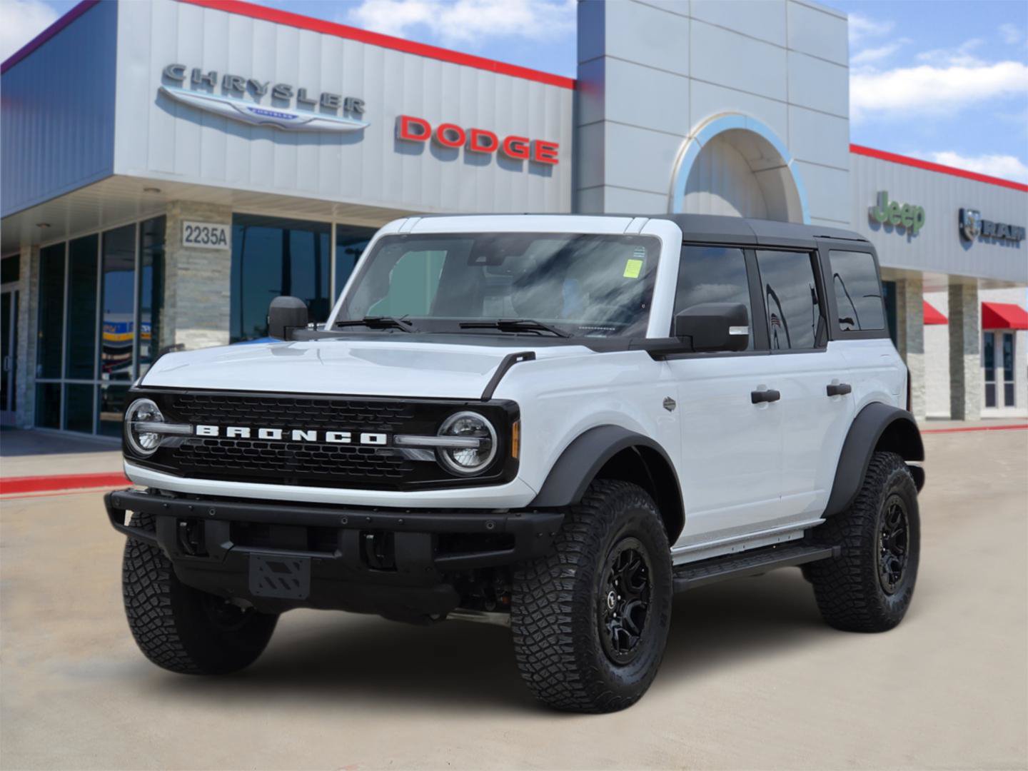Used 2024 Ford Bronco Wildtrak AWD/4WD image 2