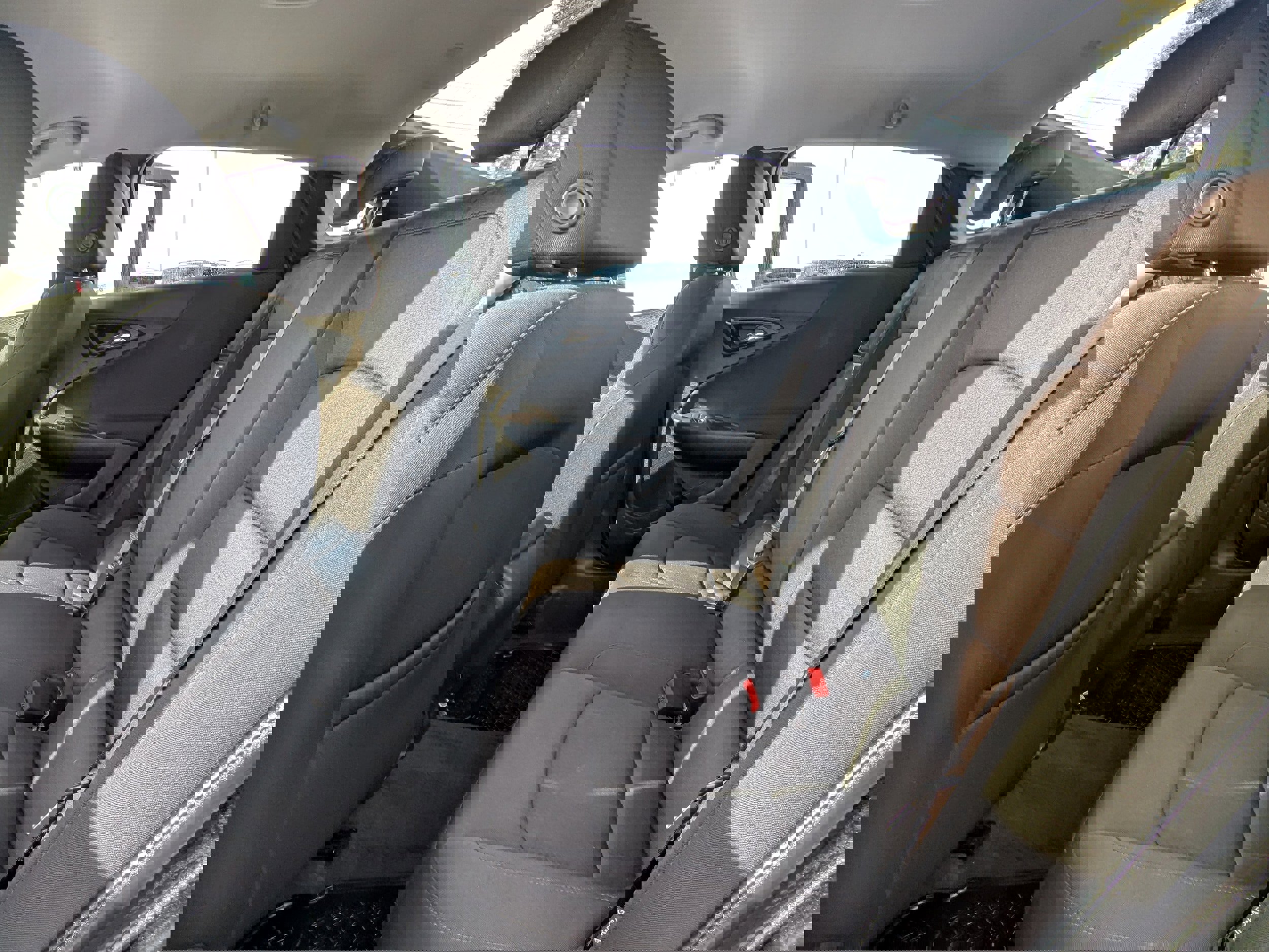 Used 2021 Chevrolet Malibu RS FWD image 3