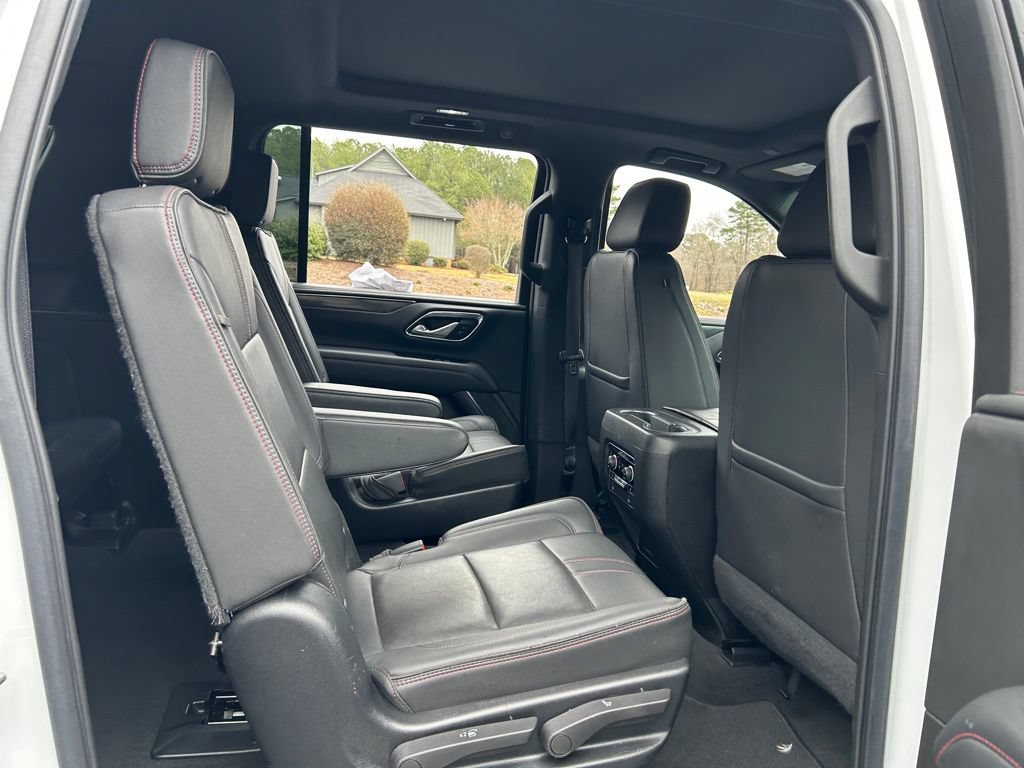 Used 2022 Chevrolet Suburban RST w/ Luxury Package AWD/4WD image 54