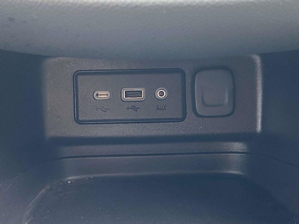 Used 2024 Chevrolet Equinox LT AWD/4WD image 28